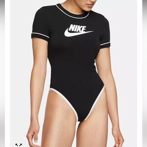 Nike Sportswear Logo Women’s Black and White Bodysuit Slim fit cute sexy trendy